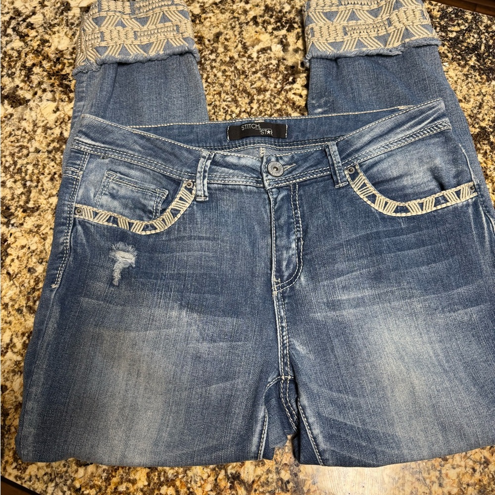 Y2K Stitch Star Blue Embroidered Cuffed Ankle Jeans